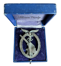 Lade das Bild in den Galerie-Viewer, Flakkampfabzeichen der Luftwaffe im Etui Buntmetall "Ball Hinge" Top Condition