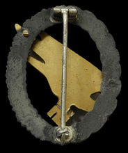 Lade das Bild in den Galerie-Viewer, Ein Fallschirmjäger-Abzeichen der Luftwaffe aus dem späten Krieg.