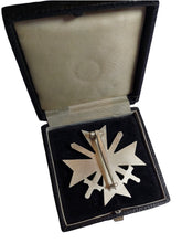 Lade das Bild in den Galerie-Viewer, Kriegsverdienstkreuz 1. Klasse mit Schwertern Hersteller