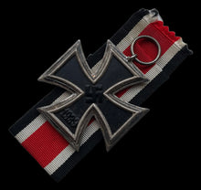 Lade das Bild in den Galerie-Viewer, Eisenes Kreuz mit Runde 3