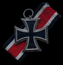 Lade das Bild in den Galerie-Viewer, Eisenes Kreuz mit Runde 3
