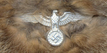 Lade das Bild in den Galerie-Viewer, Wehrmacht Heer, Wintermütze mit Fell und Adler