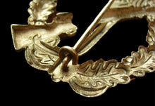 Lade das Bild in den Galerie-Viewer, Infanterie Sturmabzeichen von Franke & Co. Hollow. in Silber,Buntmetall Hervorragender Zustand. Ein Abzeichen mit fast vollständig erhaltener Versilberung.