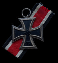 Lade das Bild in den Galerie-Viewer, Eisenes Kreuz mit Runde 3