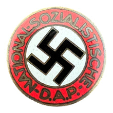 Lade das Bild in den Galerie-Viewer, NSDAP Parteiabzeichen Hersteller M1/108 Schröder &amp; Co,Lüdenscheid
