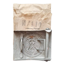 Lade das Bild in den Galerie-Viewer, Koppelschloss HJ mit hersteller makierung RZM M4/110  Josef Felix &amp; Söhne, Gablonz. Mint
