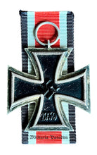 Lade das Bild in den Galerie-Viewer, Eisernes Kreuz 2. Klasse 1939 Hersteller „Deschler &amp; Sohn, München”
