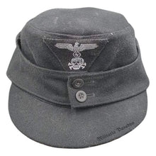 Lade das Bild in den Galerie-Viewer, Waffen-SS Einheitsfeldmütze M43 für Mannschaften Produktion Dachau
